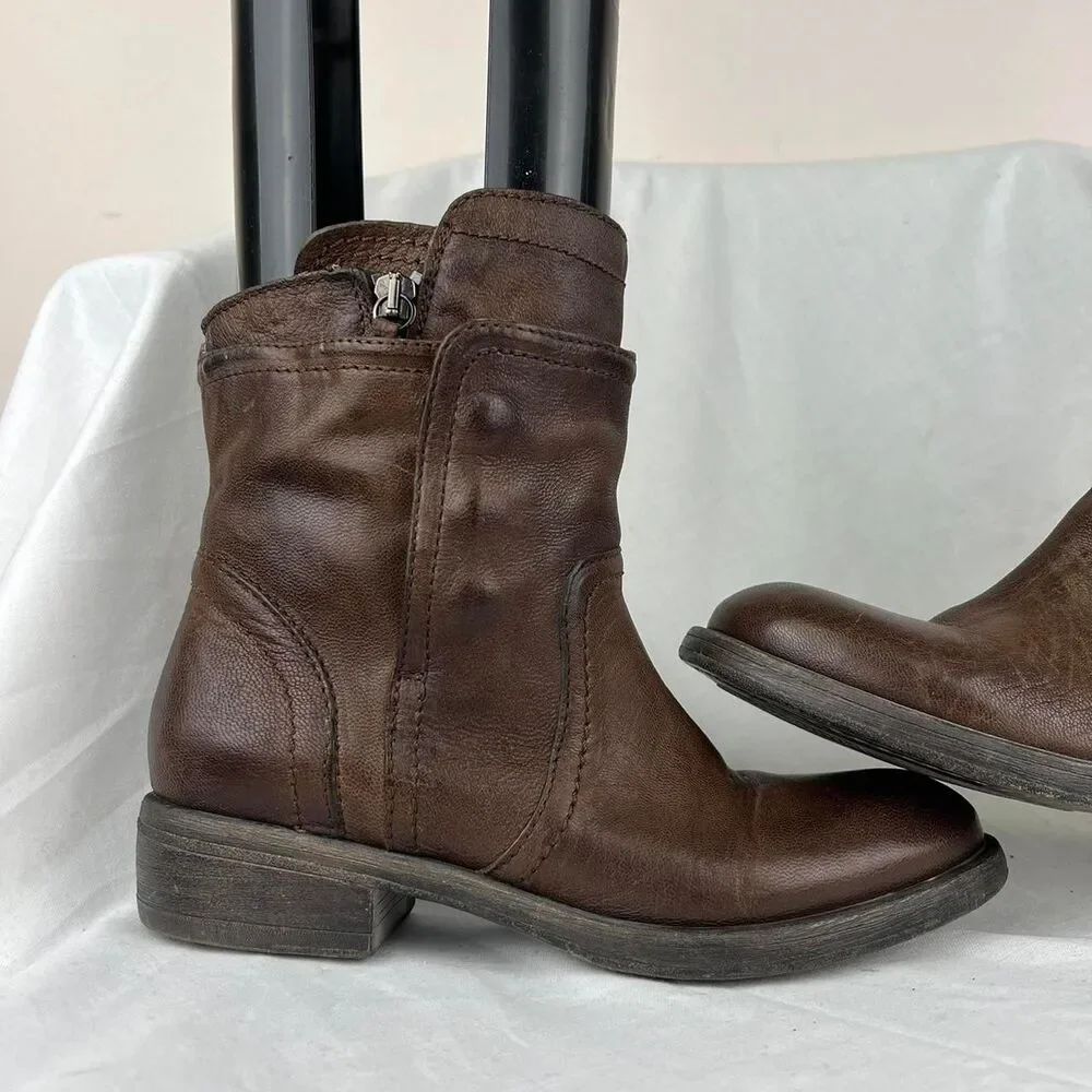 Vera Wang Ozita Moto Flex Leather Ankle Boot Size 7 M